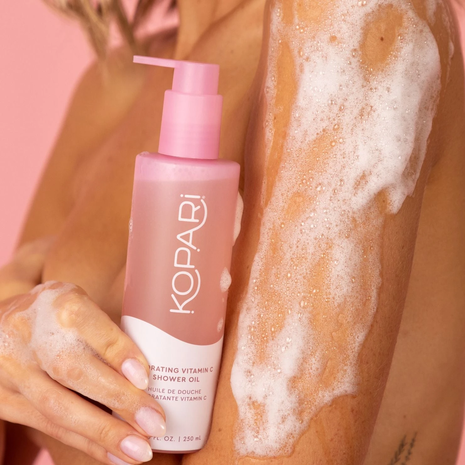 Hydrating Vitamin C Shower Oil - Image 8