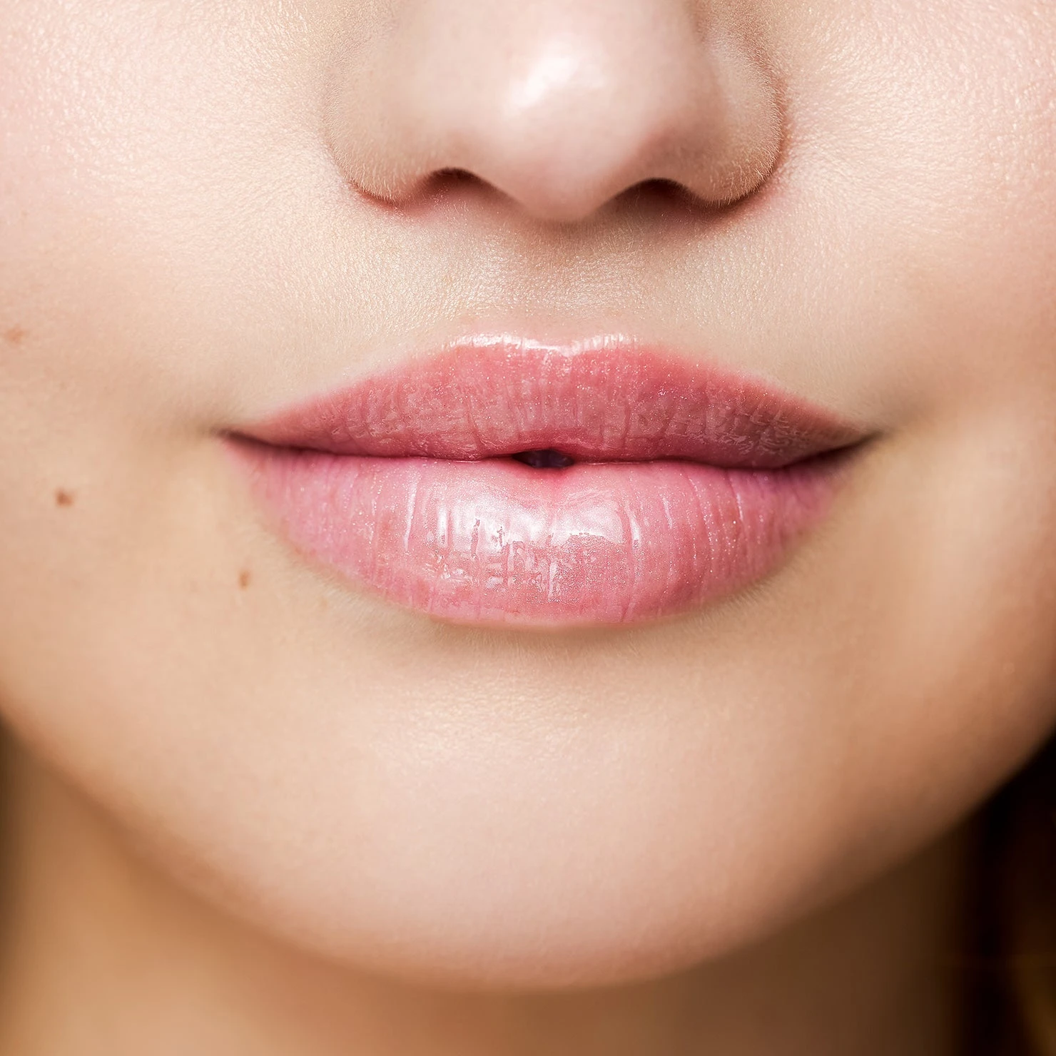 Moisturizing Lip Glossy - Image 11